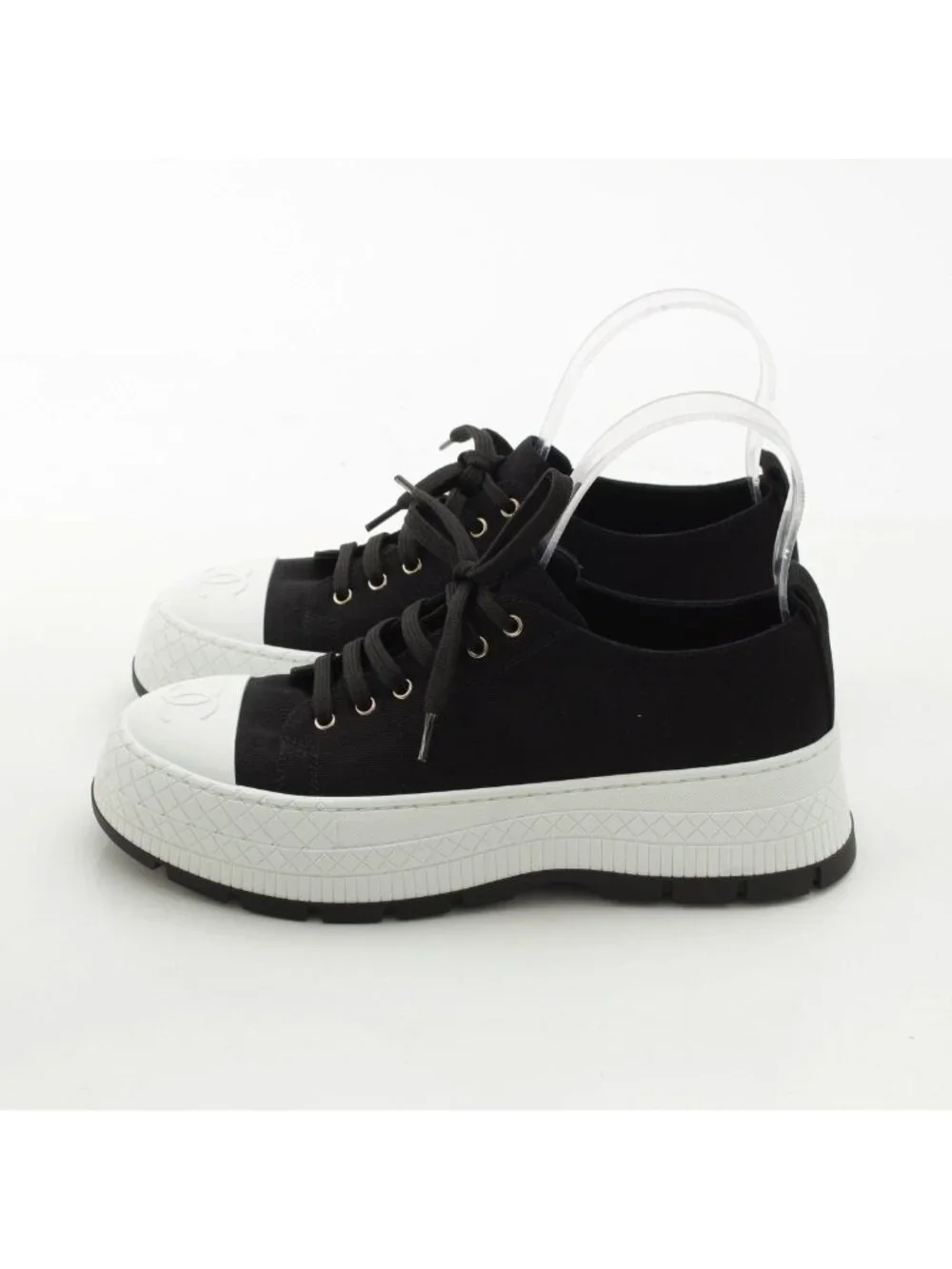Chanel Cotton Lambskin CC Logo Low Cut Sneakers Black White